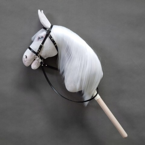 Realistyczny hobby horse, konik na patyku, biały A4 Realistyczny hobby horse, konik na patyku, biały A4
