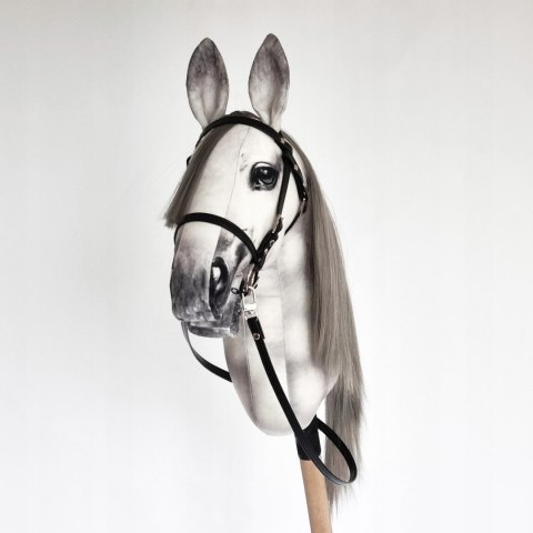 Realistyczny hobby horse, konik na patyku, jabłkowity A4