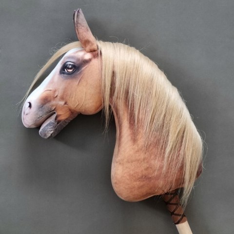 Realistyczny hobby horse, konik na patyku, koń brązowy z białą plamką A4 Realistyczny hobby horse, konik na patyku, koń brązowy z białą plamką A4