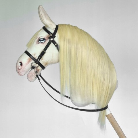 Realistyczny hobby horse, konik na patyku, koń ecru, Cremello A4 Realistyczny hobby horse, konik na patyku, koń ecru, Cremello A4