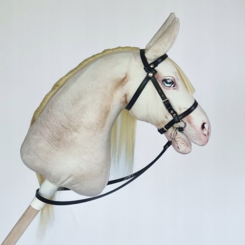 Realistyczny hobby horse, konik na patyku, koń ecru, Cremello A4 Realistyczny hobby horse, konik na patyku, koń ecru, Cremello A4