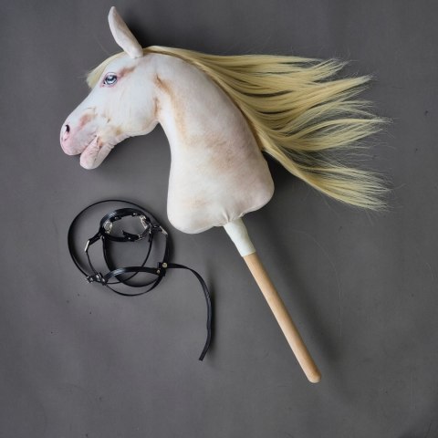 Realistyczny hobby horse, konik na patyku, koń ecru, Cremello A4 Realistyczny hobby horse, konik na patyku, koń ecru, Cremello A4